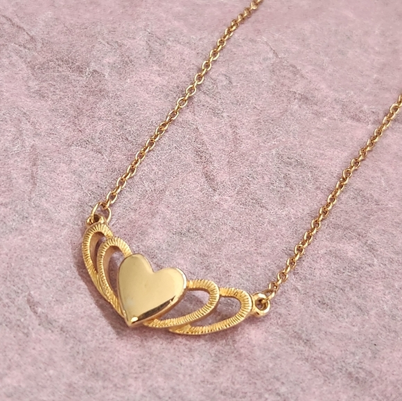 Gold Tone Heart Necklace - Picture 1 of 2